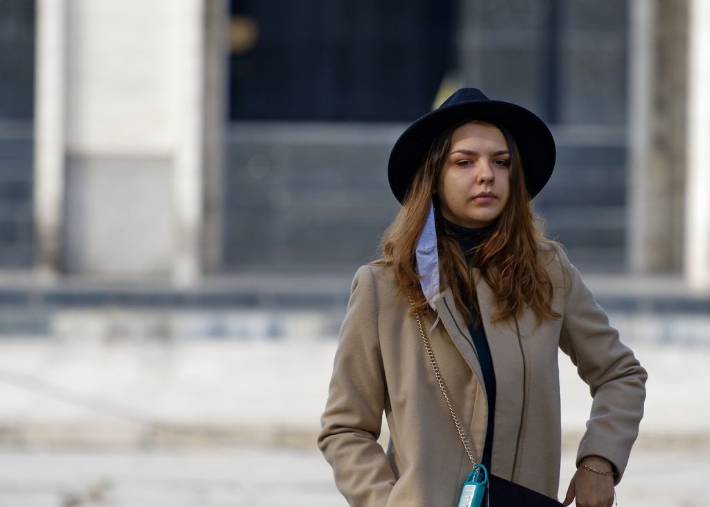 Mujer con sombrero